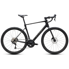 Cube Attain C:62 Race carbon&acute;n&acute;coalchrome